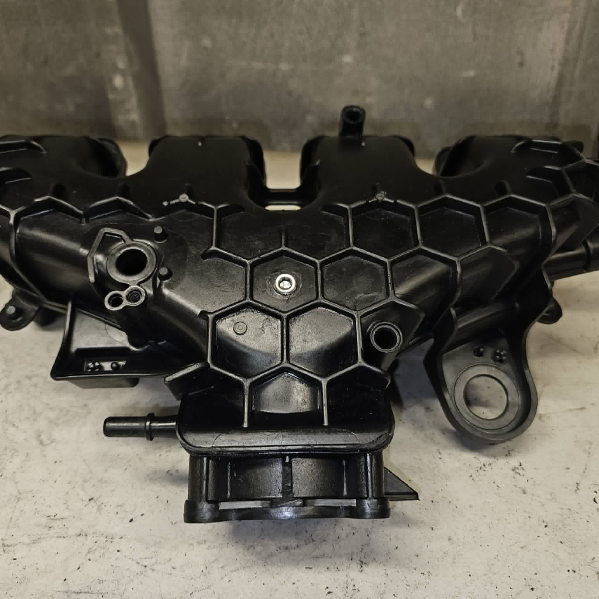 Ported Intake Manifold FOR Ford ESCAPE FUSION FOCUS 2.0L CJ5E-9424-CA